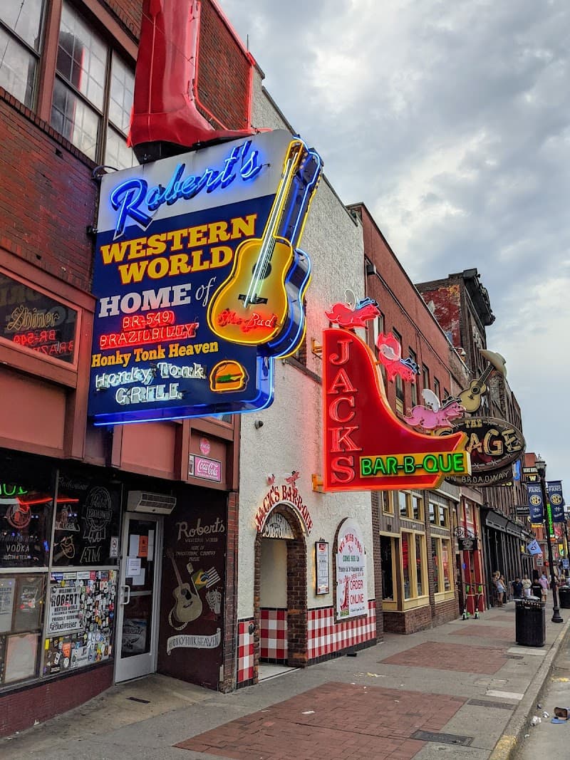 Lower Broadway & Honky Tonk Highway Walk