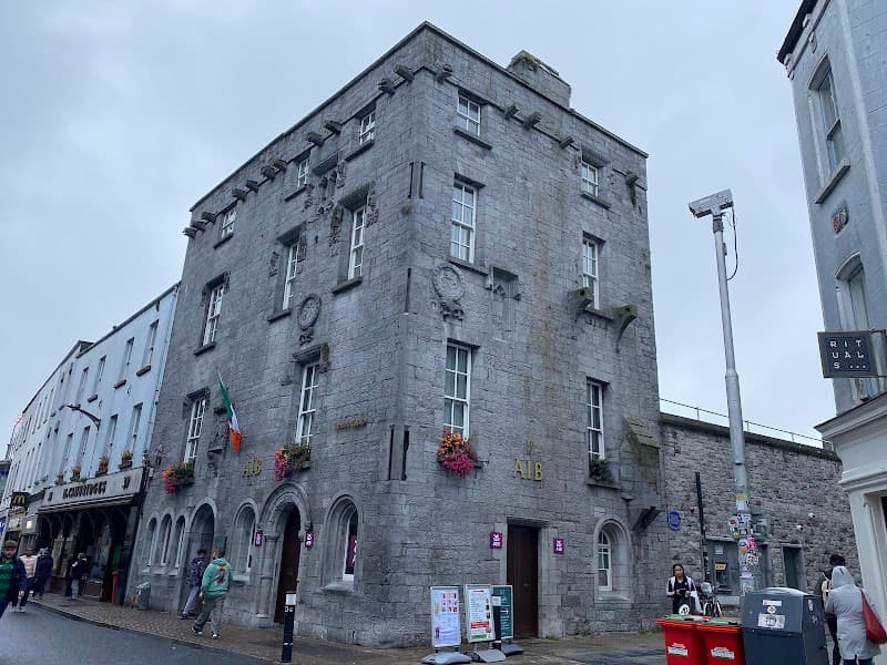 Lynch’s Castle