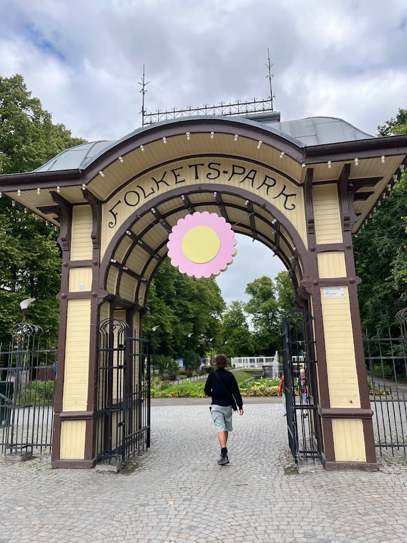 Möllevångstorget and Folkets Park
