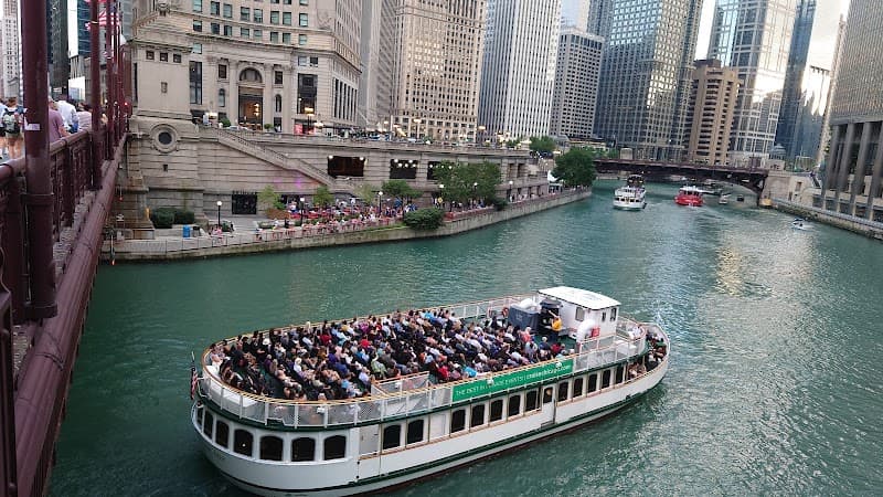 Magnificent Mile Shopping Walk