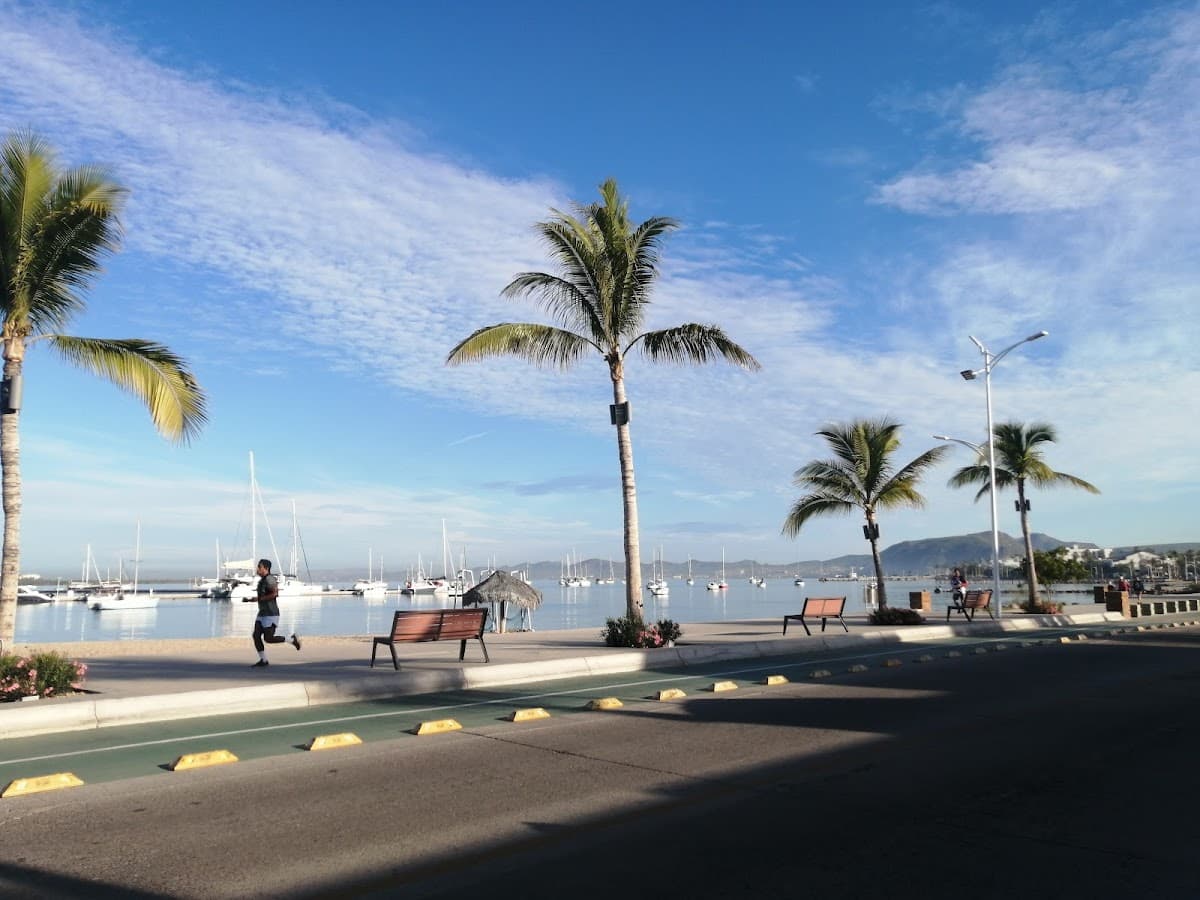 Malecón Smoke House