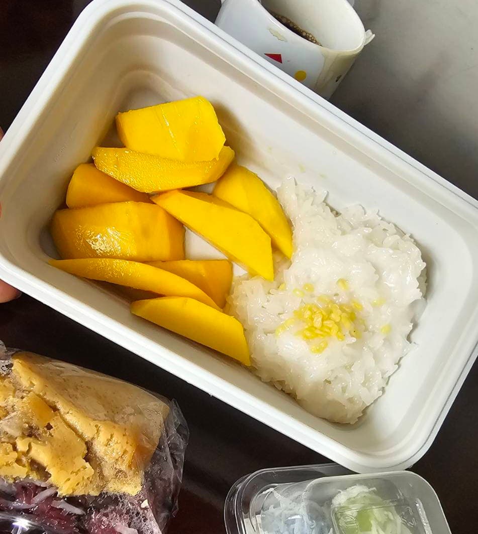 Mango & Sticky Rice (Seasonal Vendor)