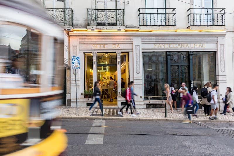 Lisbon in a Day: Alfama Alleys to Chiado Charm