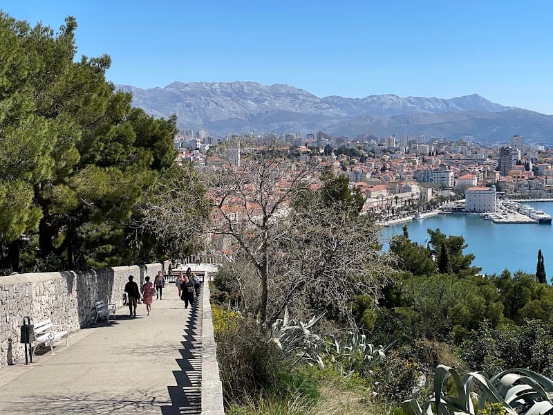 Marjan Forest Park Scenic Walk