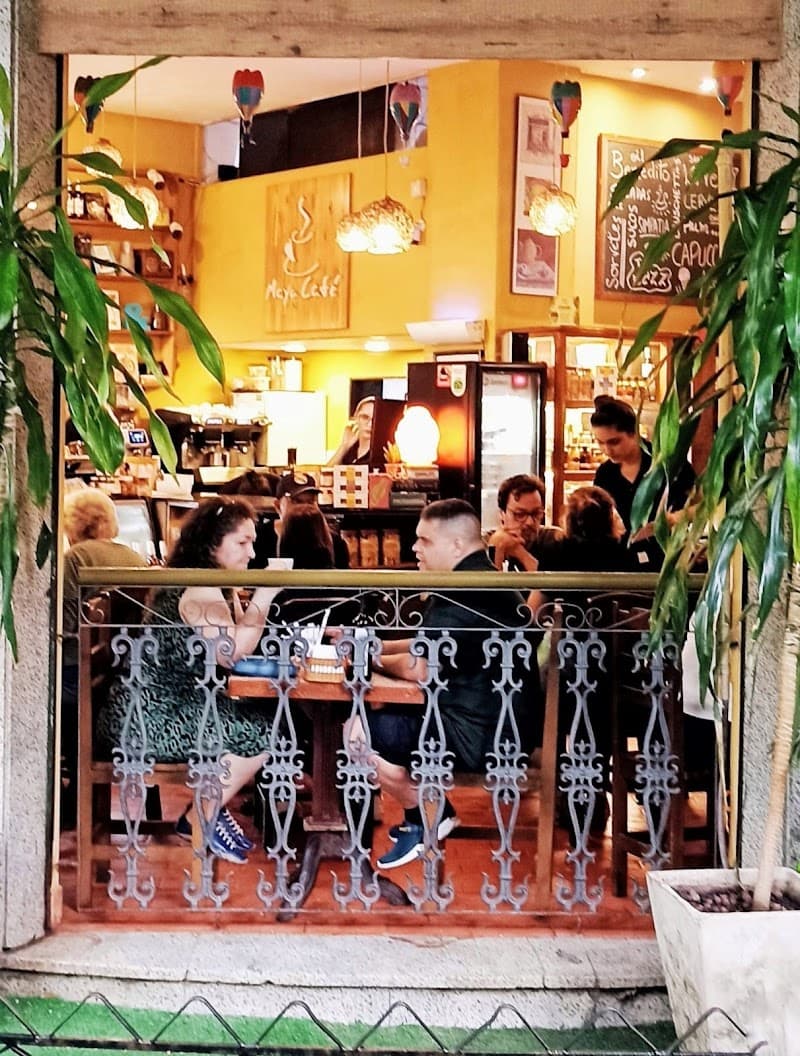 Maya Café
