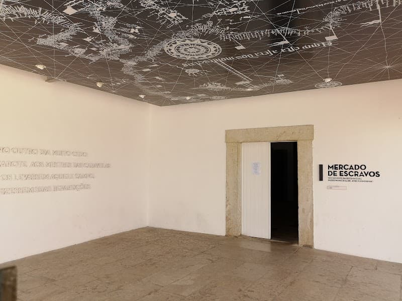 Mercado de Escravos (Slave Market Museum)