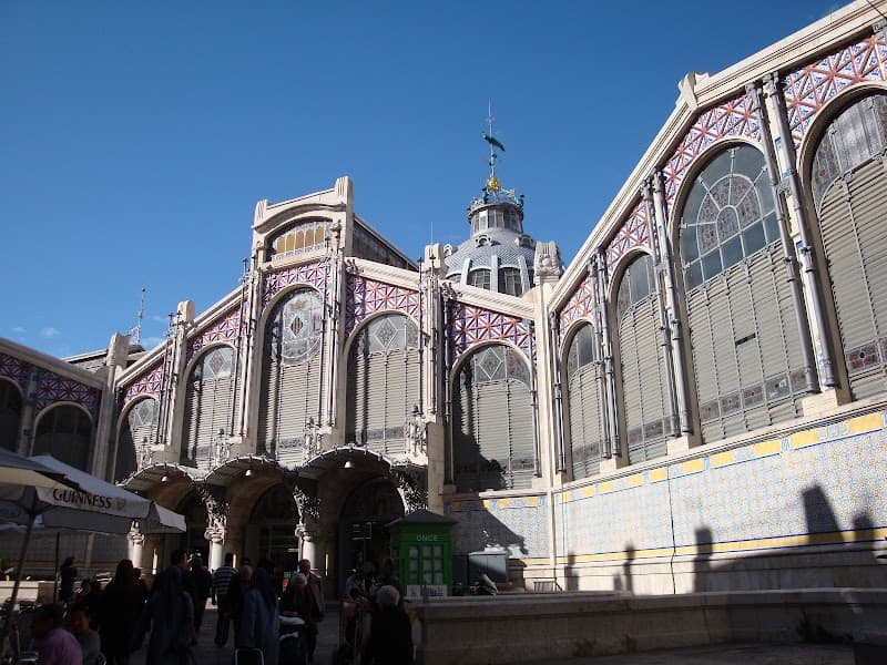 Mercat Central de Valencia – Vendor Stalls