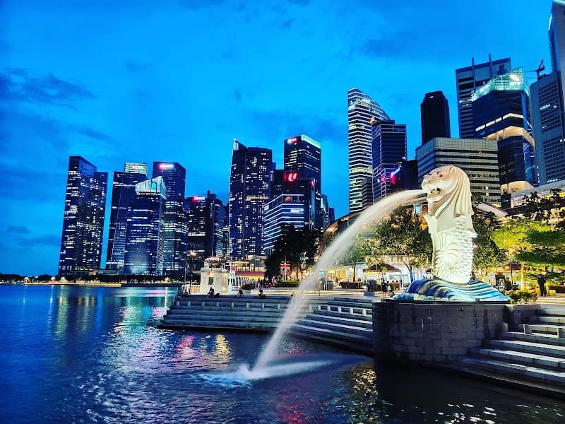 Merlion Park & Marina Bay Waterfront Walk