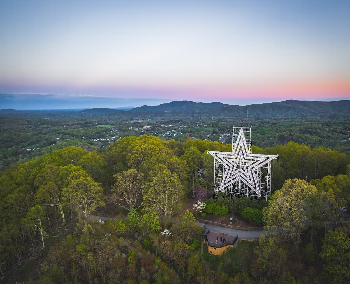 Mill Mountain Star & Park