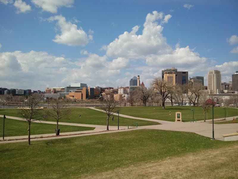 Mississippi Riverfront & Harriet Island Regional Park