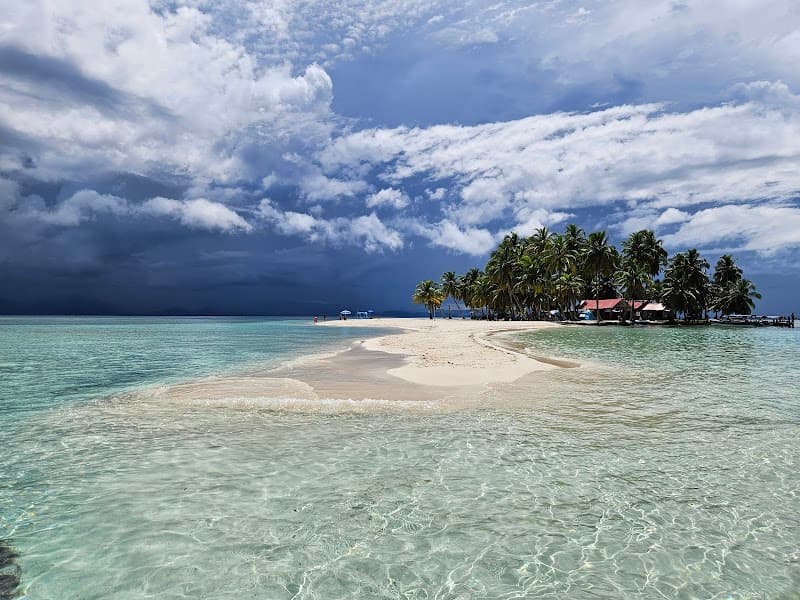 Seven Slow Tropical Nights in the San Blas Islands