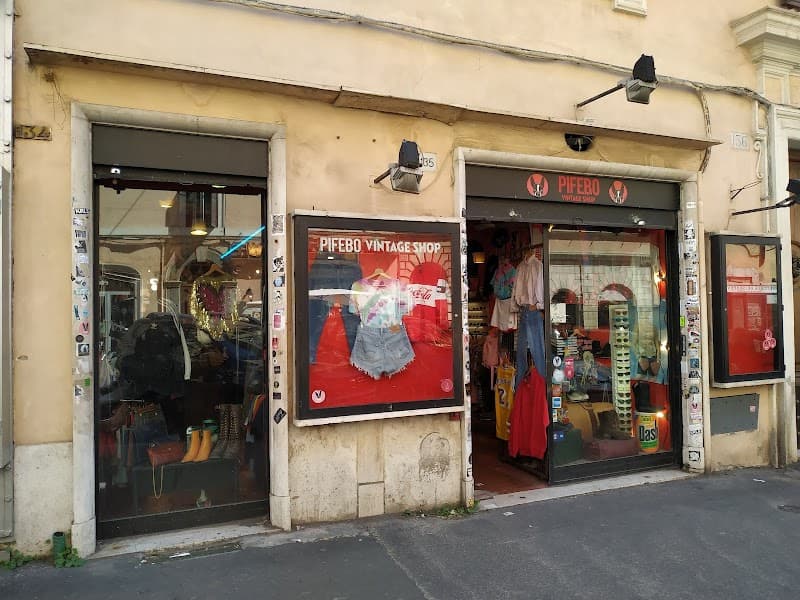 Monti Shopping Stroll