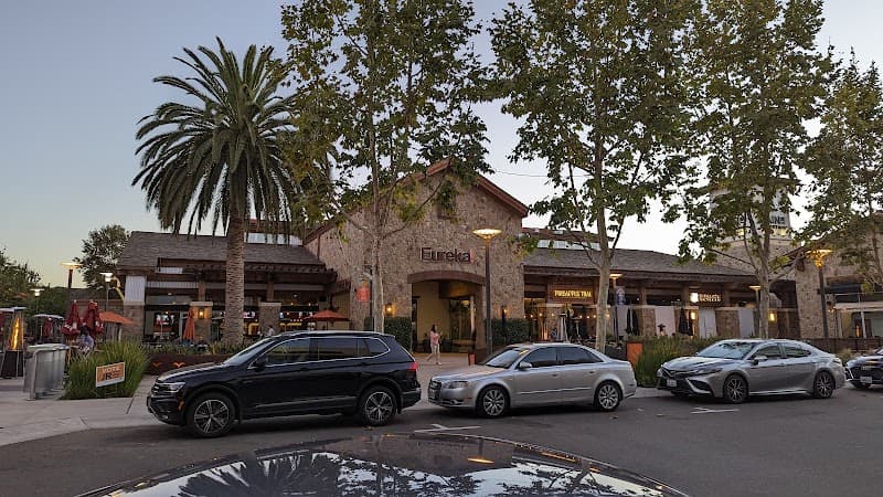 Morning Stroll at Main Street Cupertino
