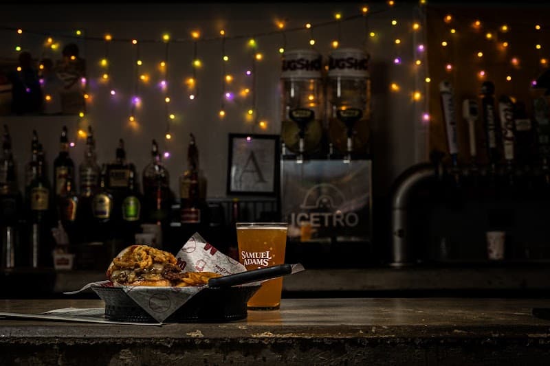 Mugshots Grill & Bar (Biloxi Beach Boulevard)