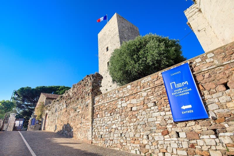 Musée de la Castre & Hilltop Views