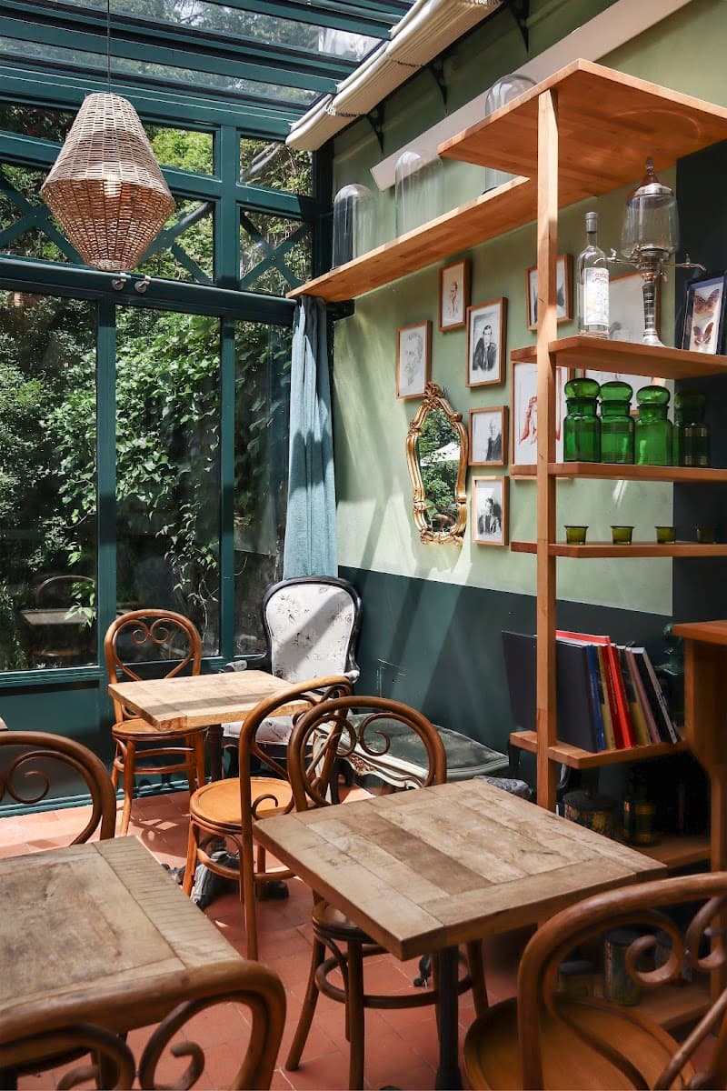 Musée de Montmartre & Renoir Gardens