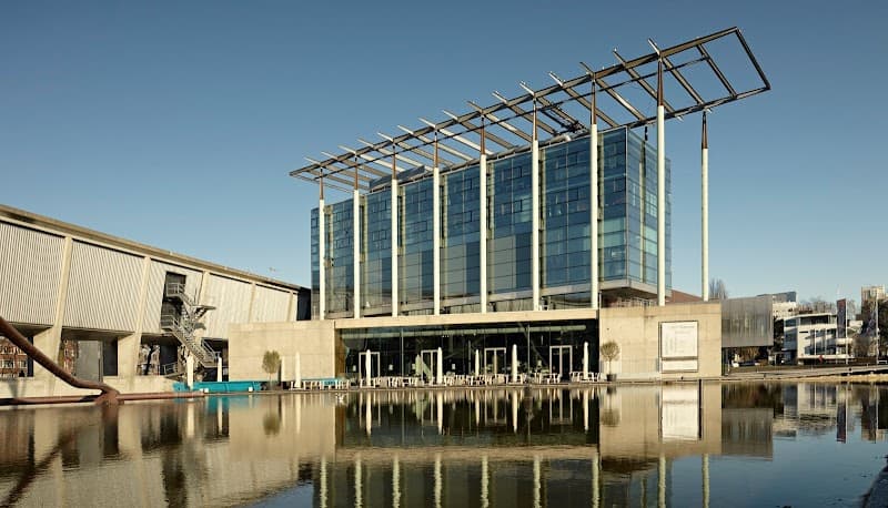 Museumpark & Het Nieuwe Instituut Exterior Stroll