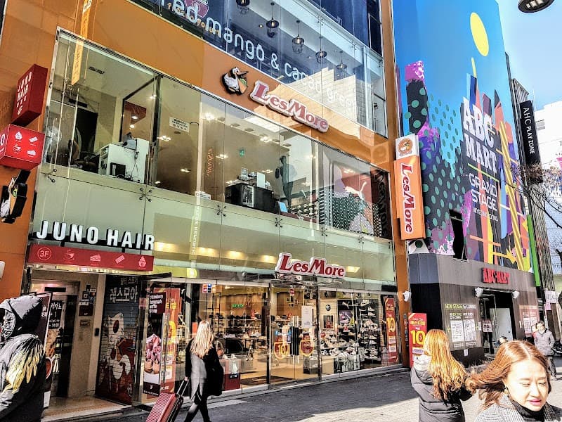 Myeongdong Kyoja (명동교자 본점)