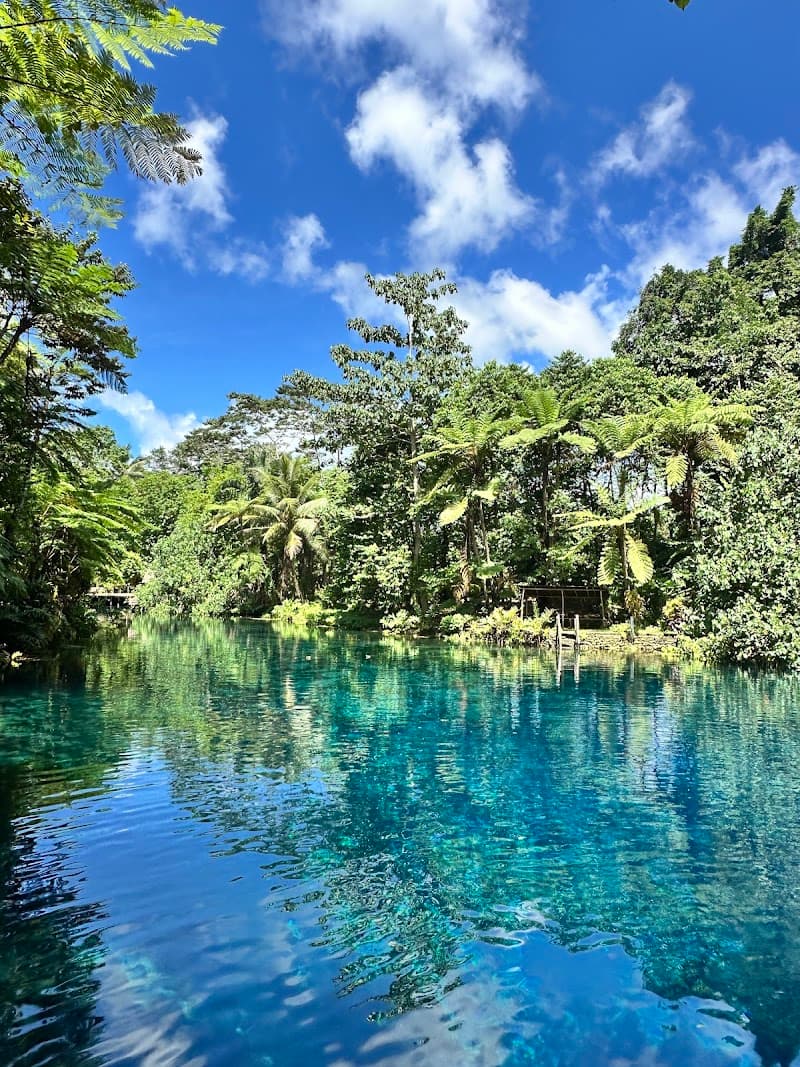 Nanda Blue Hole Snack Hut
