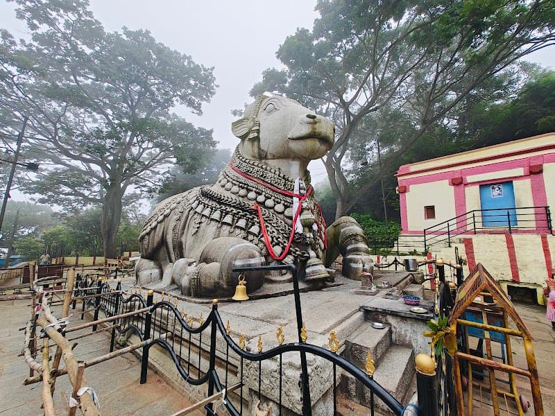 Nandi Statue Viewpoint (Chamundi Hill Road)