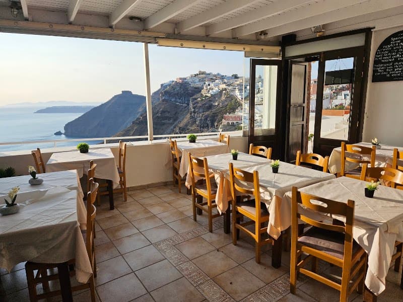 Naoussa Restaurant