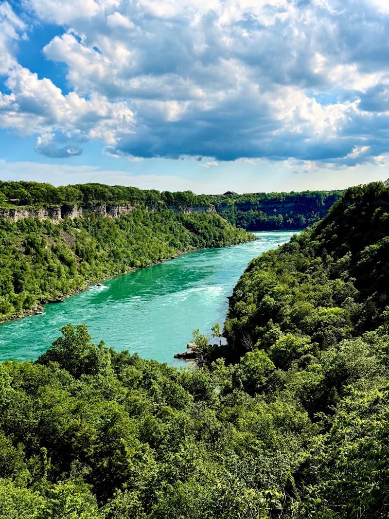 Niagara Glen Nature Areas Hike