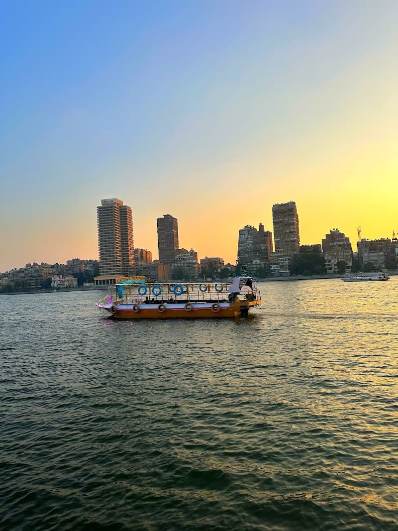Nile Corniche Walk (Giza Side)