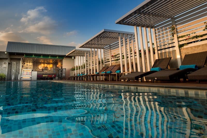 Nouvo City Hotel