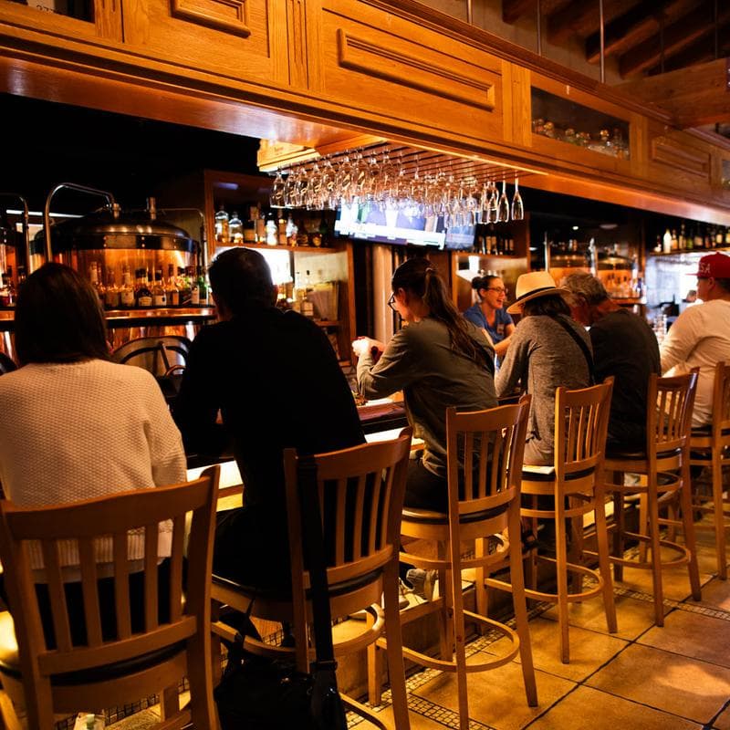 Oak Creek Brewery & Grill