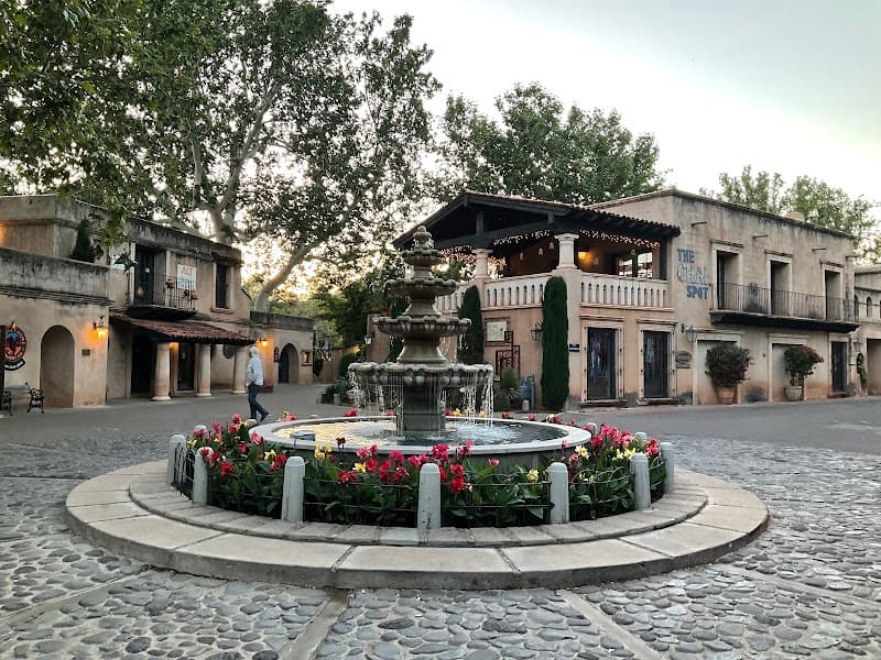 Oak Creek Riverside Walk (near Tlaquepaque)
