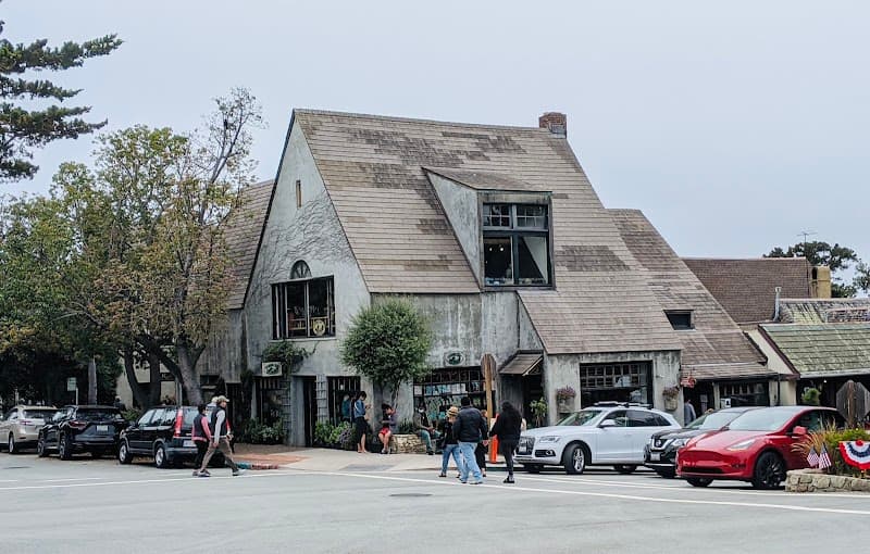 Ocean Avenue Galleries