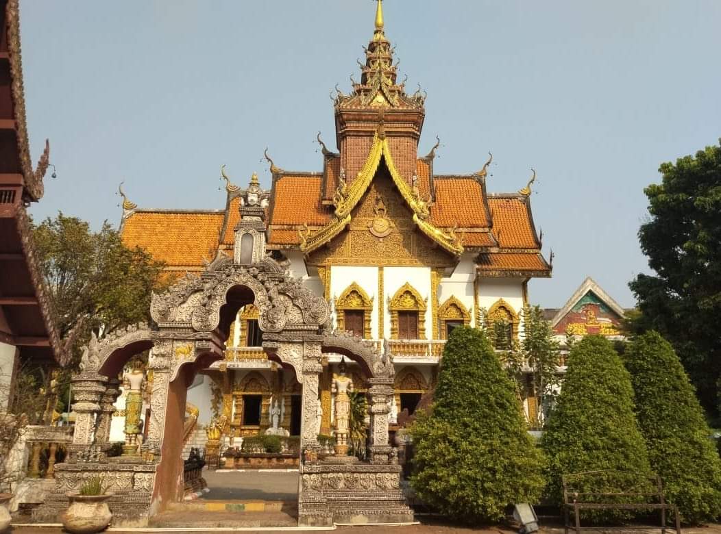 Old City Temple Cluster Walk