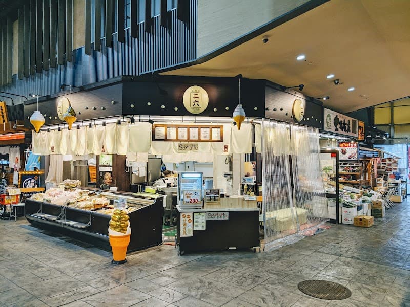 Omicho Market (‘Kanazawa’s Kitchen’)
