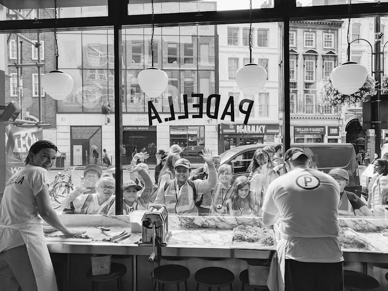 Classic London Weekend: Markets, Monuments & Wine Bars
