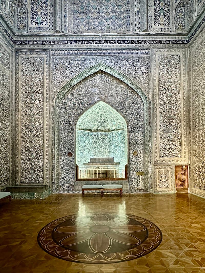 Pahlavan Mahmud Mausoleum