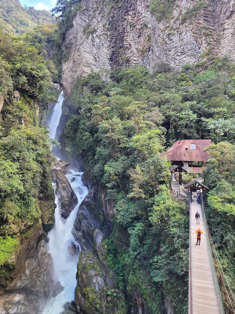 Pailón del Diablo Waterfall