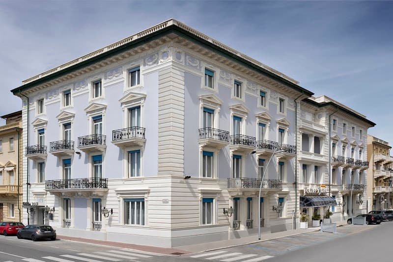 Palace Hotel