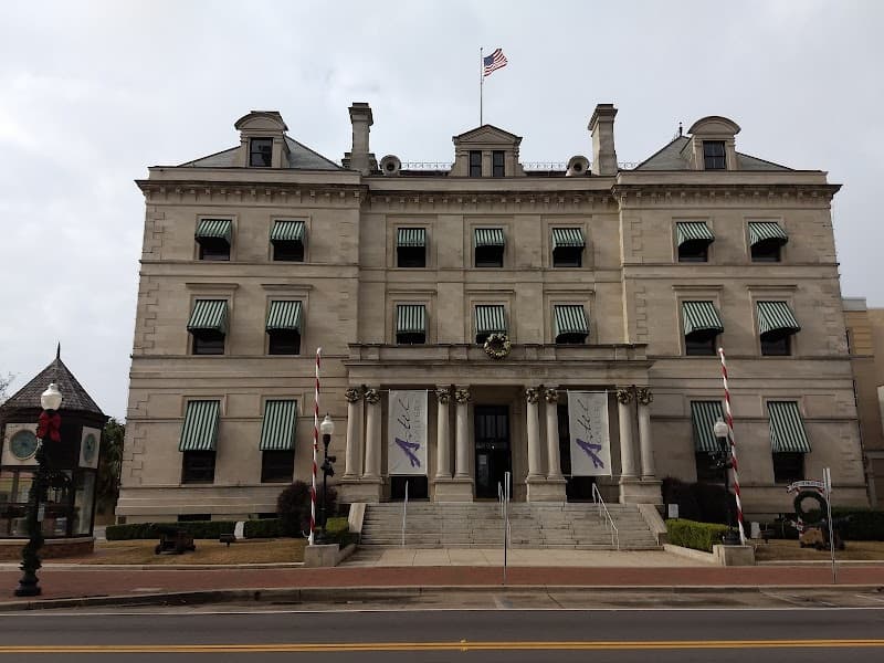 Palafox Street Stroll