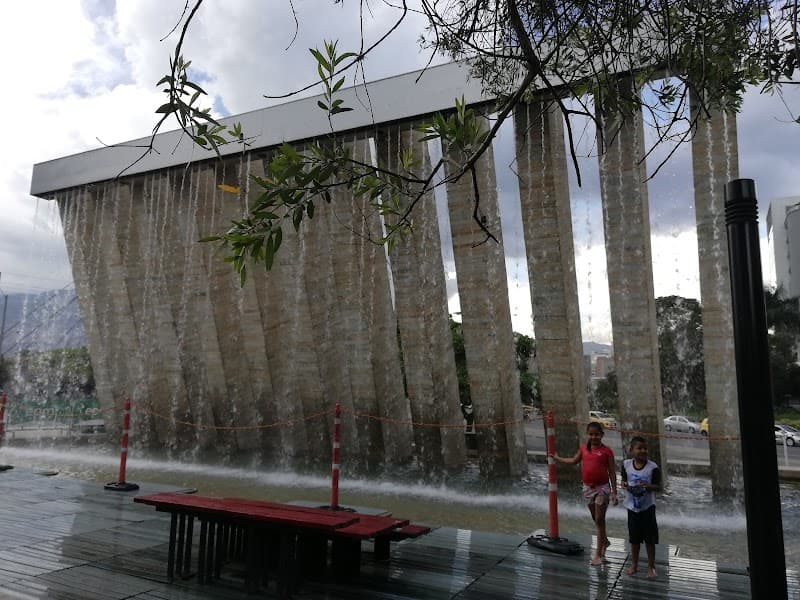 Parque de Los Pies Descalzos (Barefoot Park)
