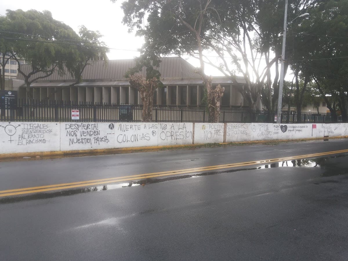 Paseo Caribeño Food Court