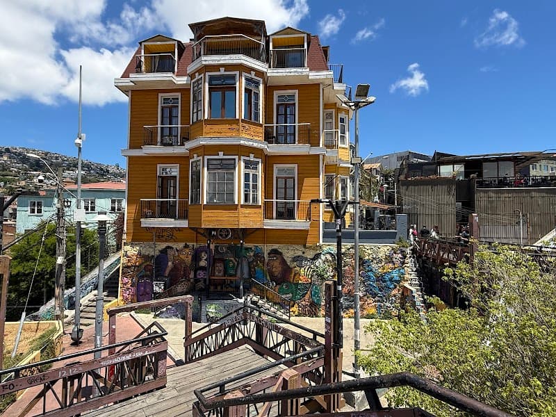 Paseo Dimalow & Ascensor Reina Victoria