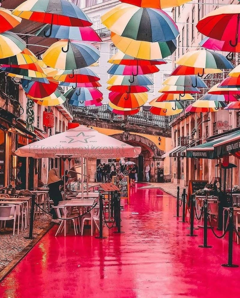 Pink Street to Ribeira das Naus