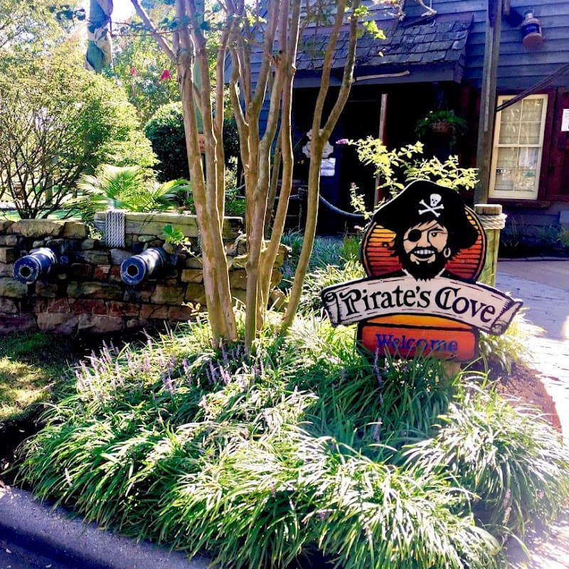 Pirate’s Cove Adventure Golf
