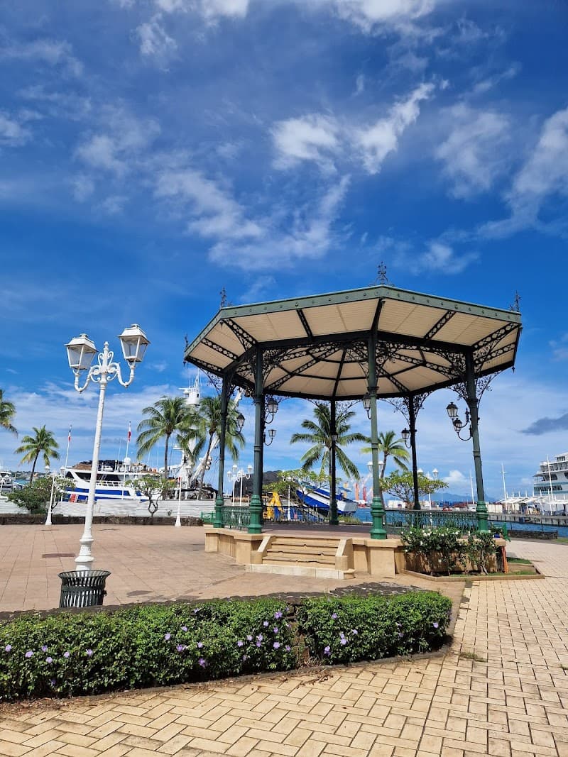 Place Vaiete Sunset & Harbor Walk