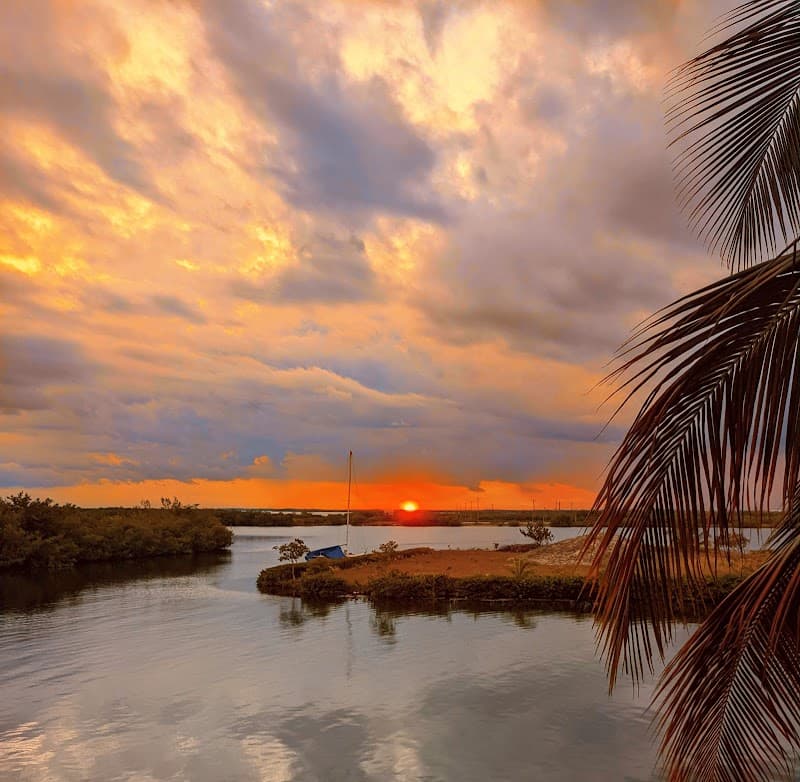 Placencia Zipline & Lagoon