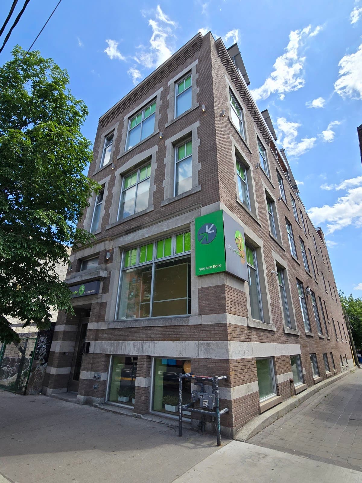 Planet Traveler Hostel
