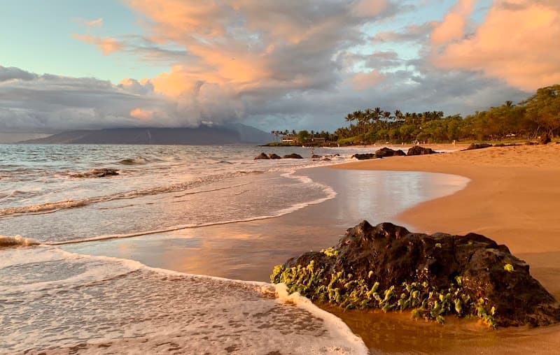 Po'olenalena Beach