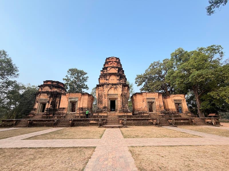 Prasat Kravan & Srah Srang Walk