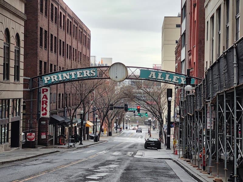 Printer’s Alley Stroll