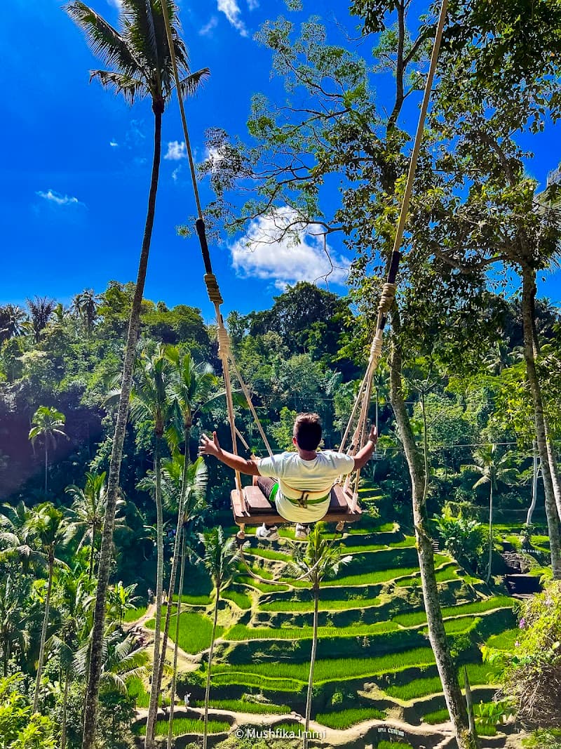 Private Rice Terrace Trek with Farm Lunch